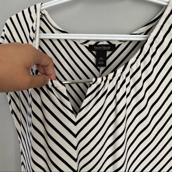 WHITE HOUSE BLACK MARKET Striped V-Neck Blouse - Picture 3 of 11